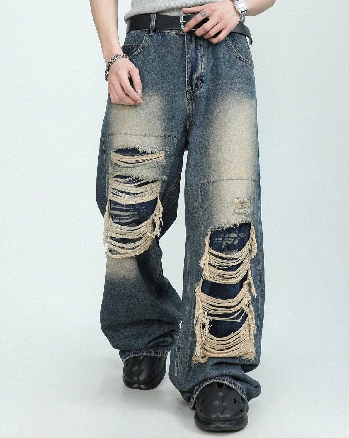 Distressed Loose Denim Jeans