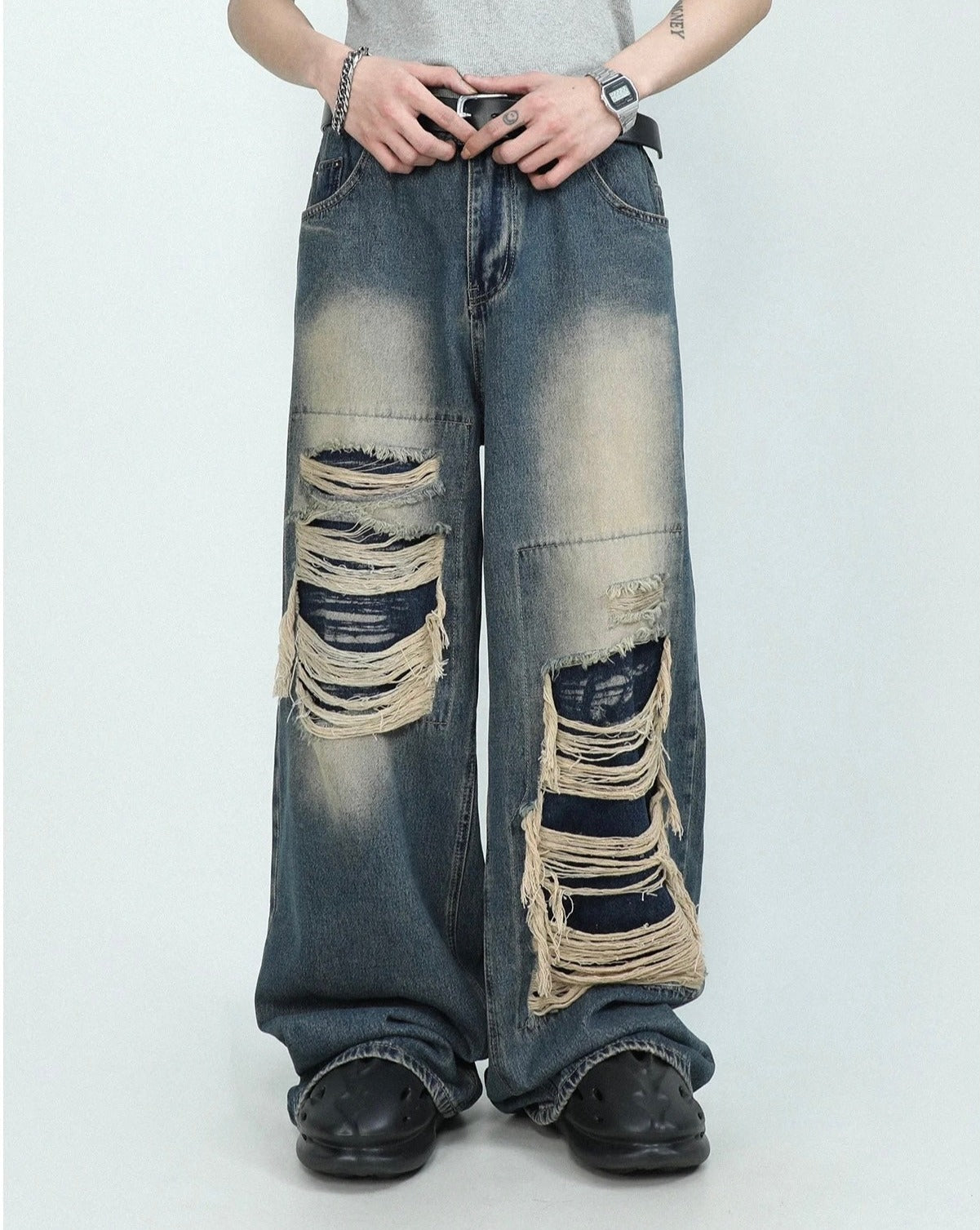 Distressed Loose Denim Jeans