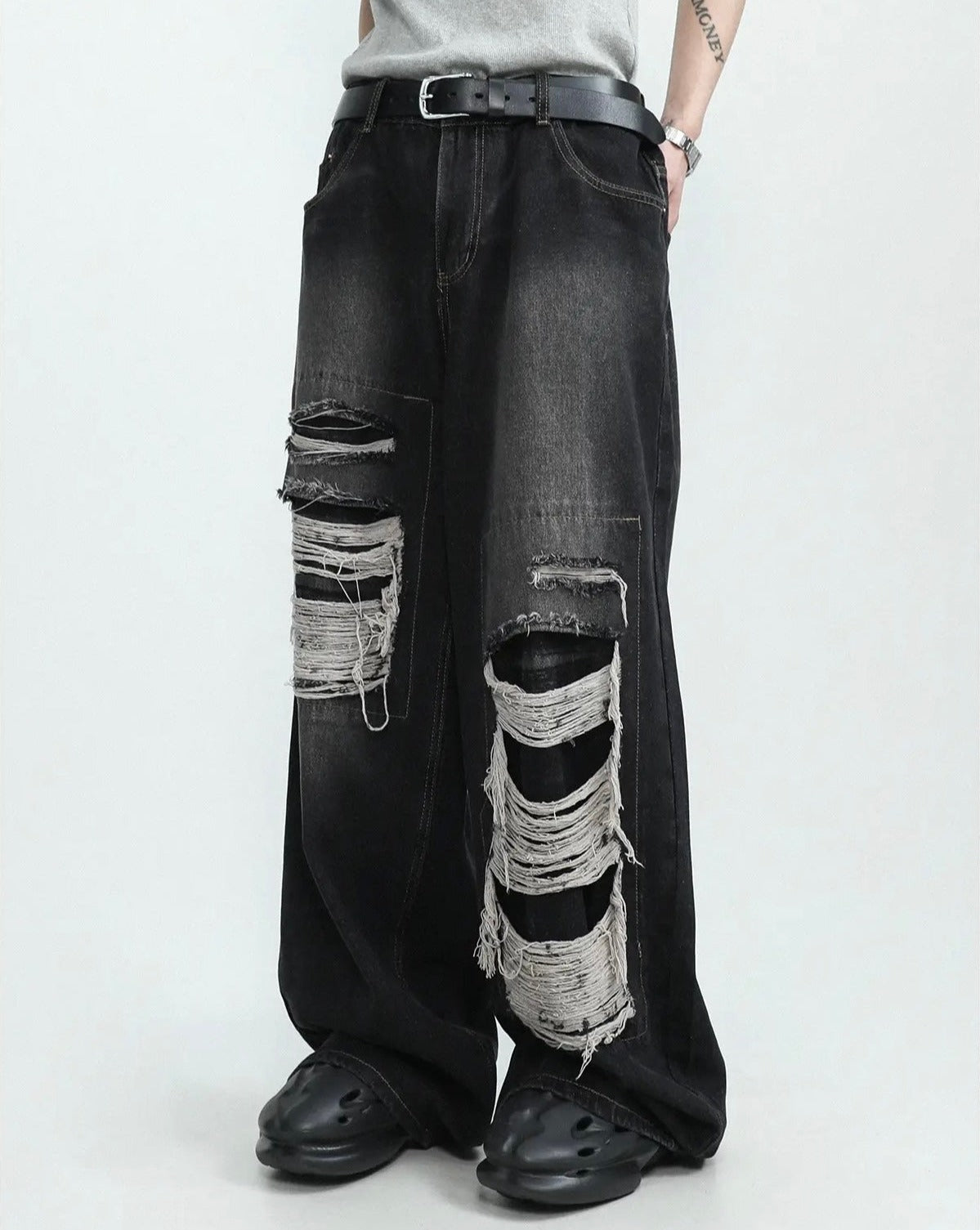 Distressed Loose Denim Jeans