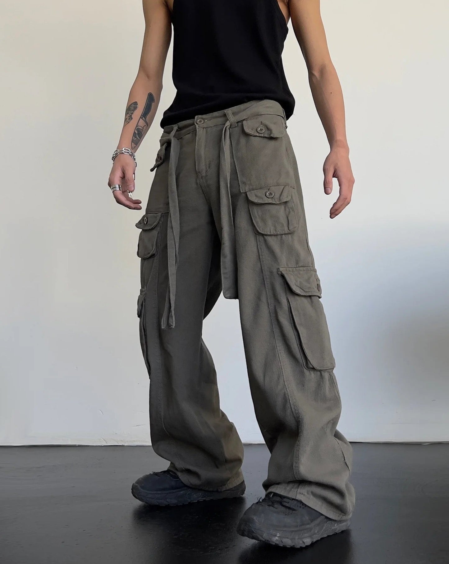 Multi-Pockets Loose Cargo Pants