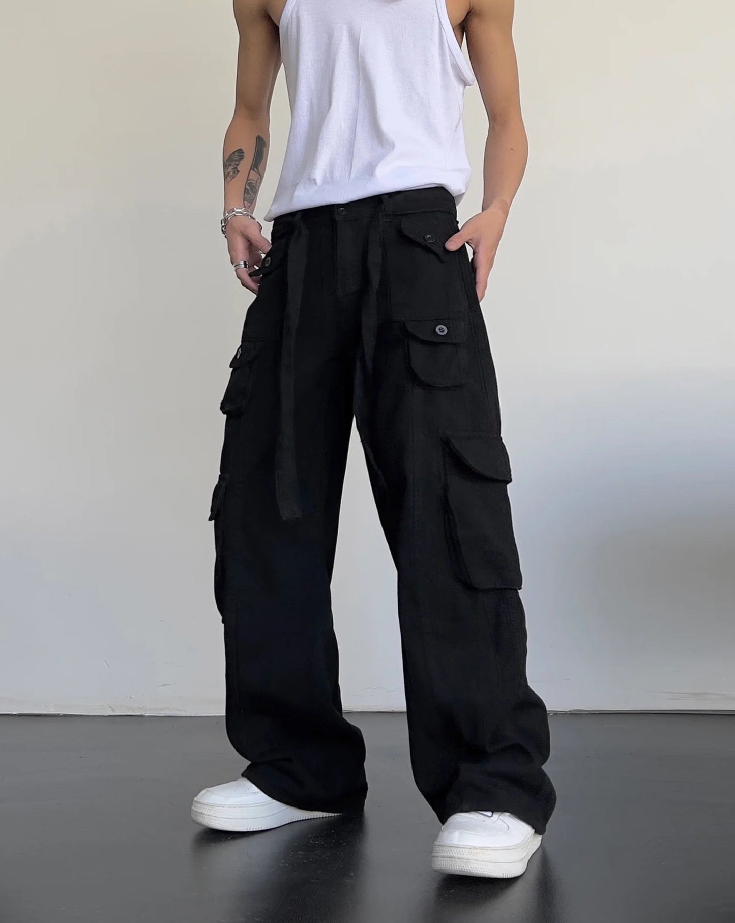 Multi-Pockets Loose Cargo Pants