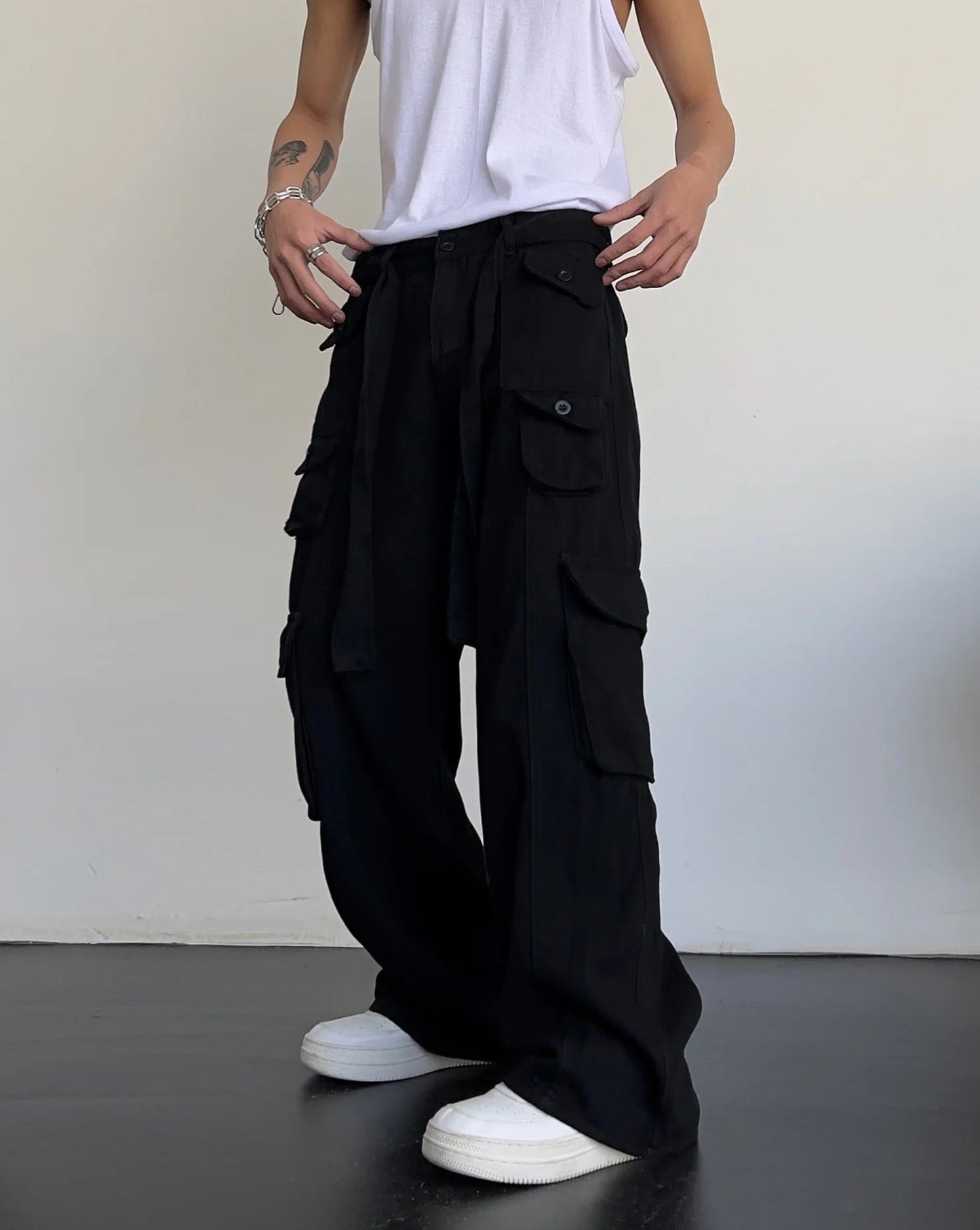 Multi-Pockets Loose Cargo Pants