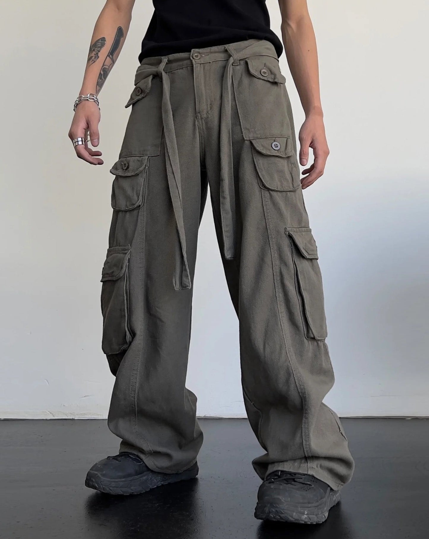 Multi-Pockets Loose Cargo Pants